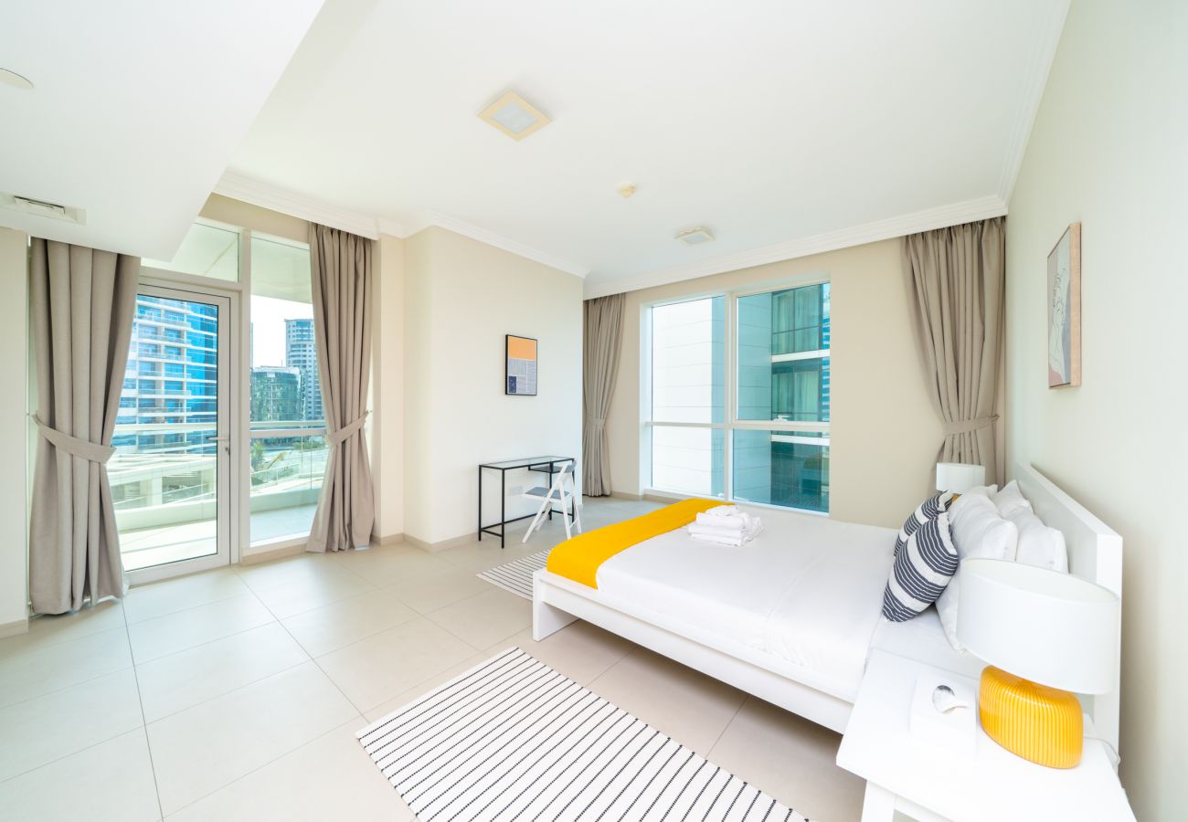 Apartment in Dubai - Al Bateen Residences | 3 Bedrooms