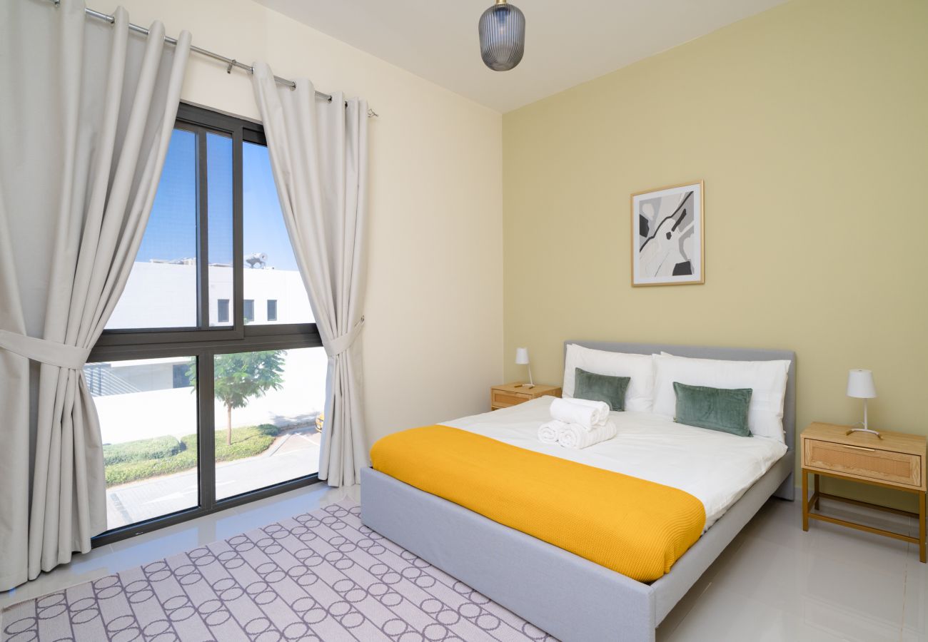 Villa in Dubai - DAMAC Hills 2 Primrose Villa | 3 bedroom