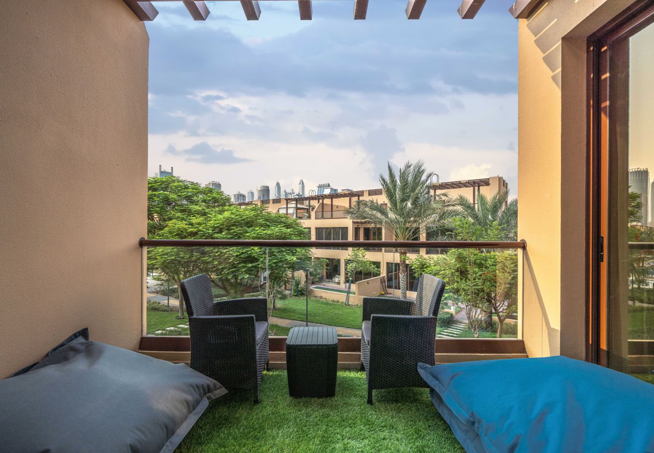 Villa in Dubai - Jumeirah Island Townhouses | 4 Bedrooms