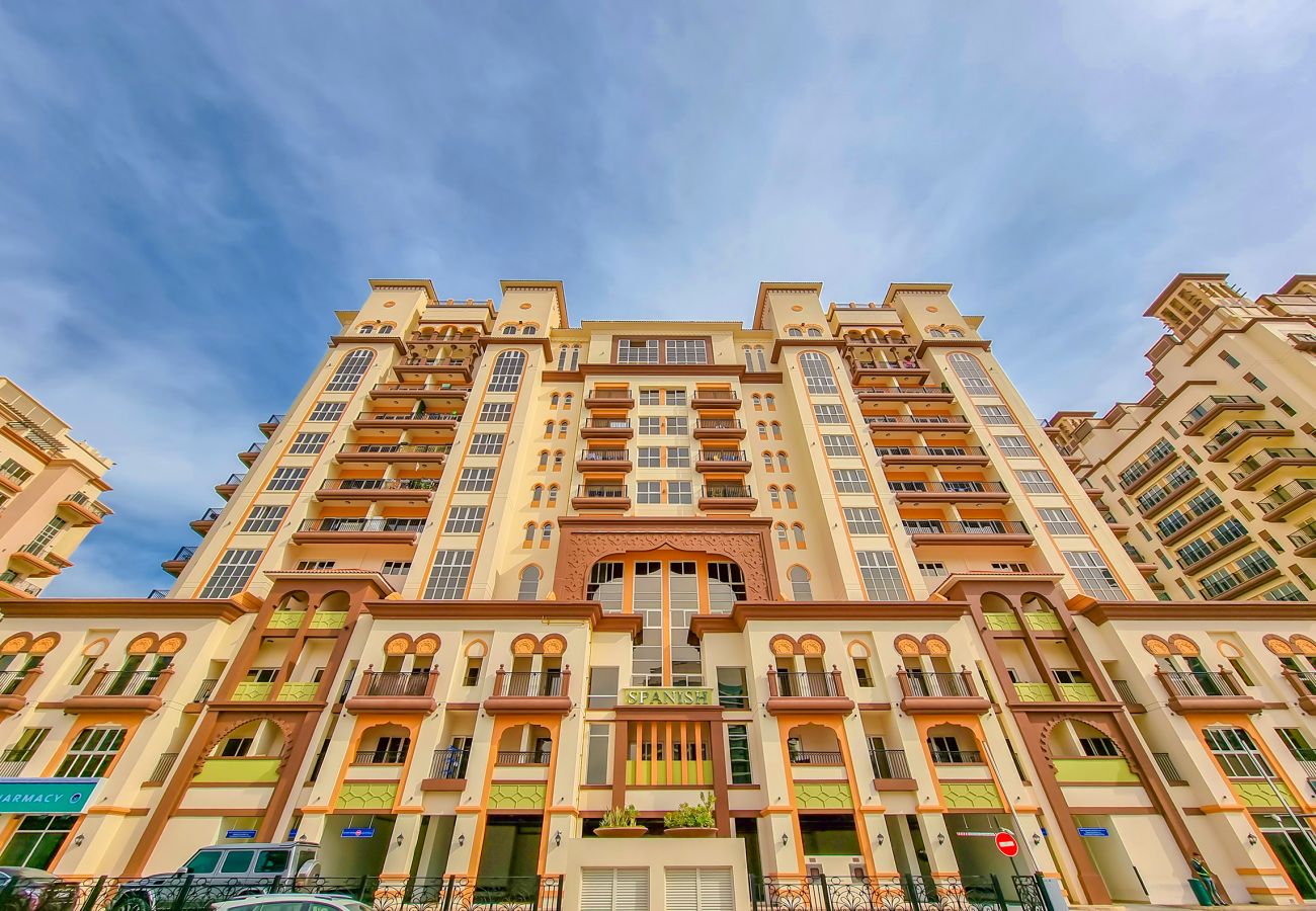 Apartment in Dubai - Canal Residence West Spanish - 1BR