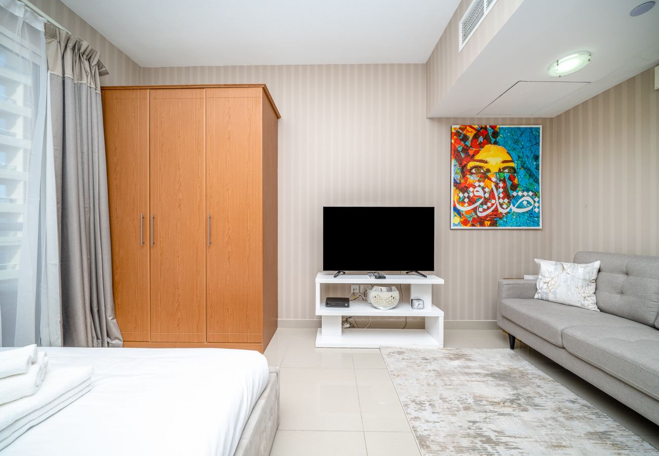 Apartment in Dubai - Lakeside B | Studio