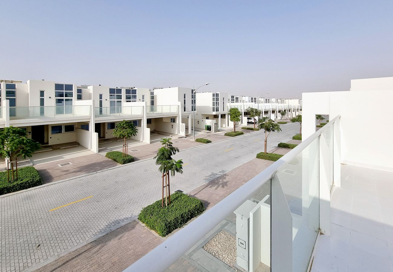 Villa in Dubai - DAMAC Hills 2 Pacifica Villa | 3 bedrooms