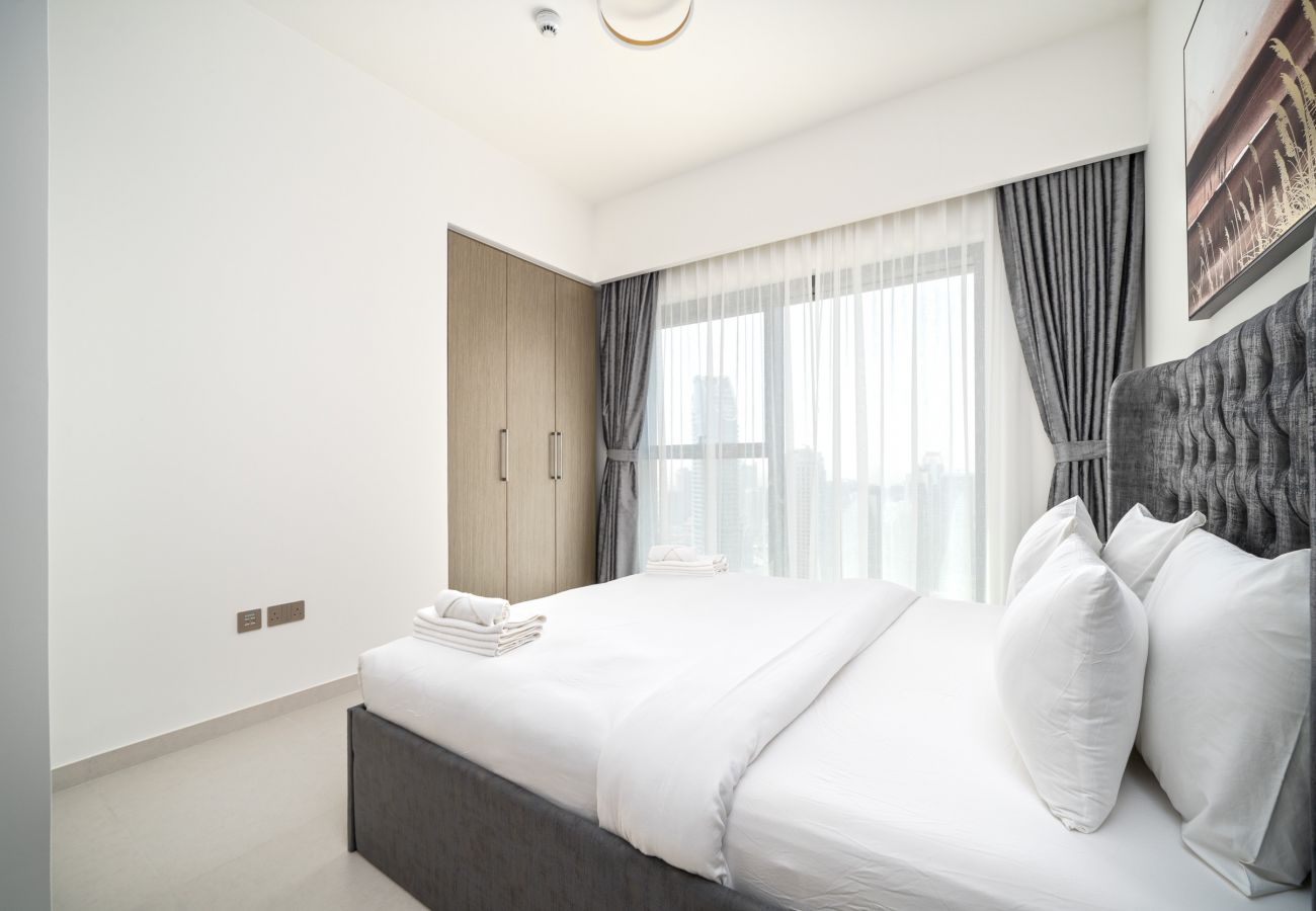 Apartment in Dubai - Burj Royale | 3 Bedrooms