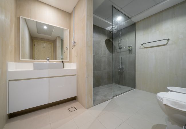 Apartment in Dubai - Al Bateen Residences | 1 Bedroom