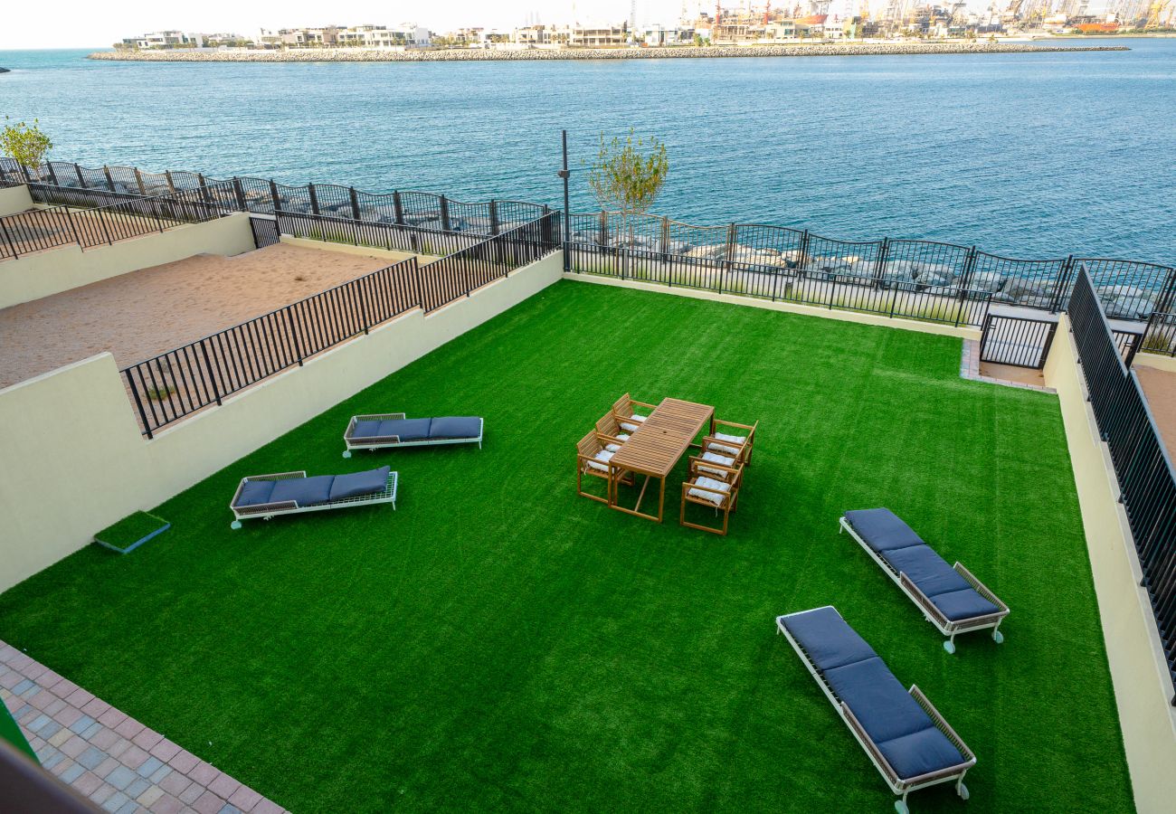 Villa in Dubai - Sur La Mer |  4 bedrooms