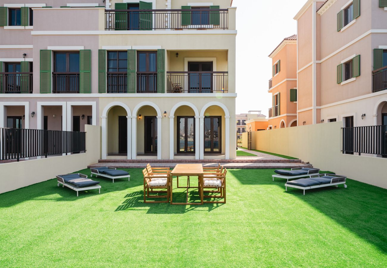 Villa in Dubai - Sur La Mer |  4 bedrooms