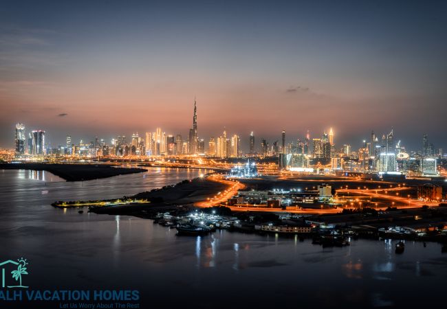 Apartment in Dubai - Address Harbour Point 1 - 2 Bedrooms