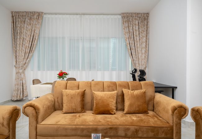 Apartment in Dubai - Marina Pinnacle | 2 Bedrooms